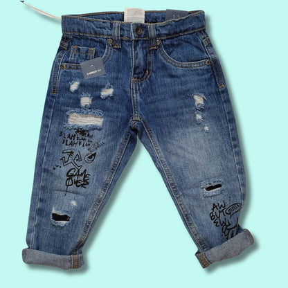 Jeans con stampe e rotture